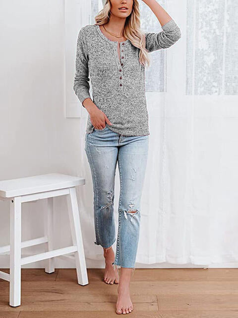 swvws Round Neck Buttoned Long Sleeve T-Shirt