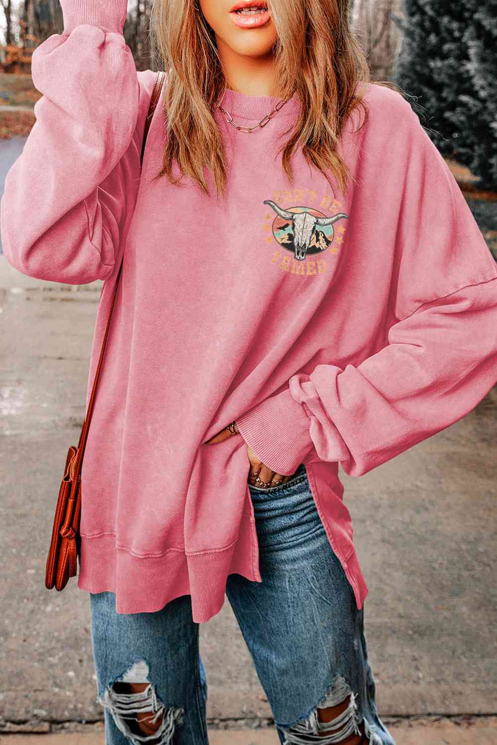 swvws Bull Graphic Dropped Shoulder Slit Sweatshirt