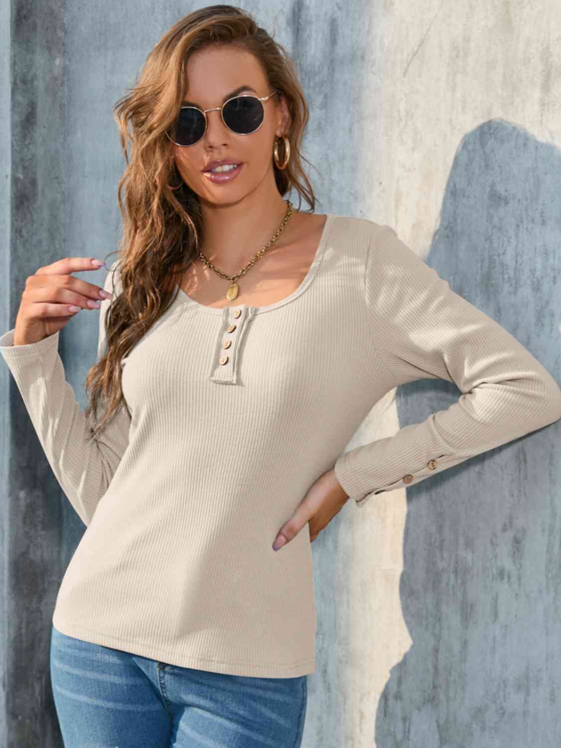 swvws Buttoned Round Neck Long Sleeve T-Shirt