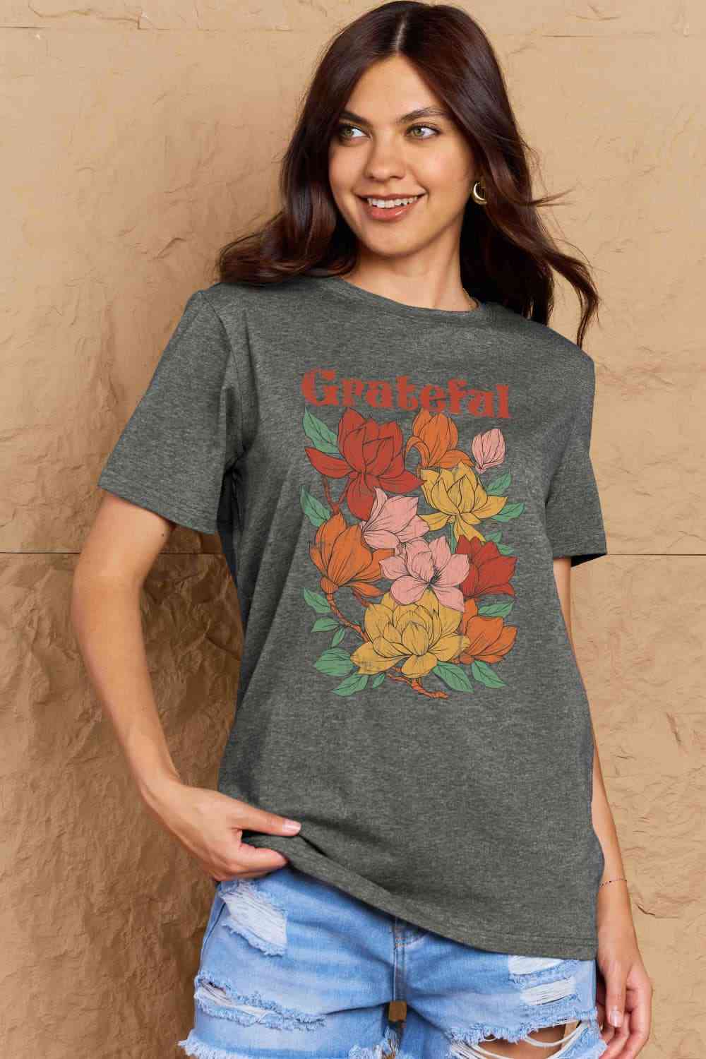 swvws Simply Love Full Size GRATEFUL Flower Graphic Cotton T-Shirt