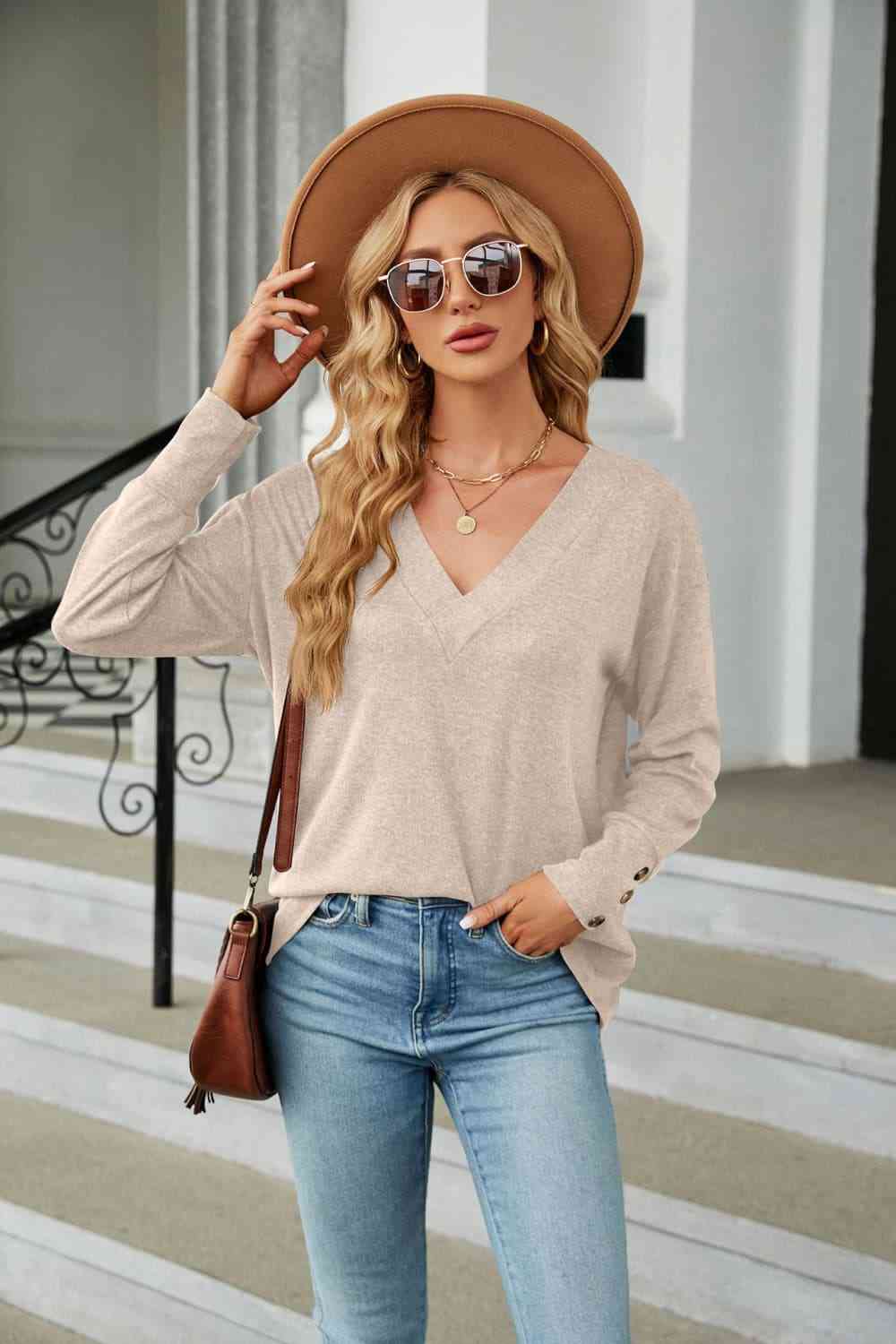 swvws V-Neck Long Sleeve T-Shirt