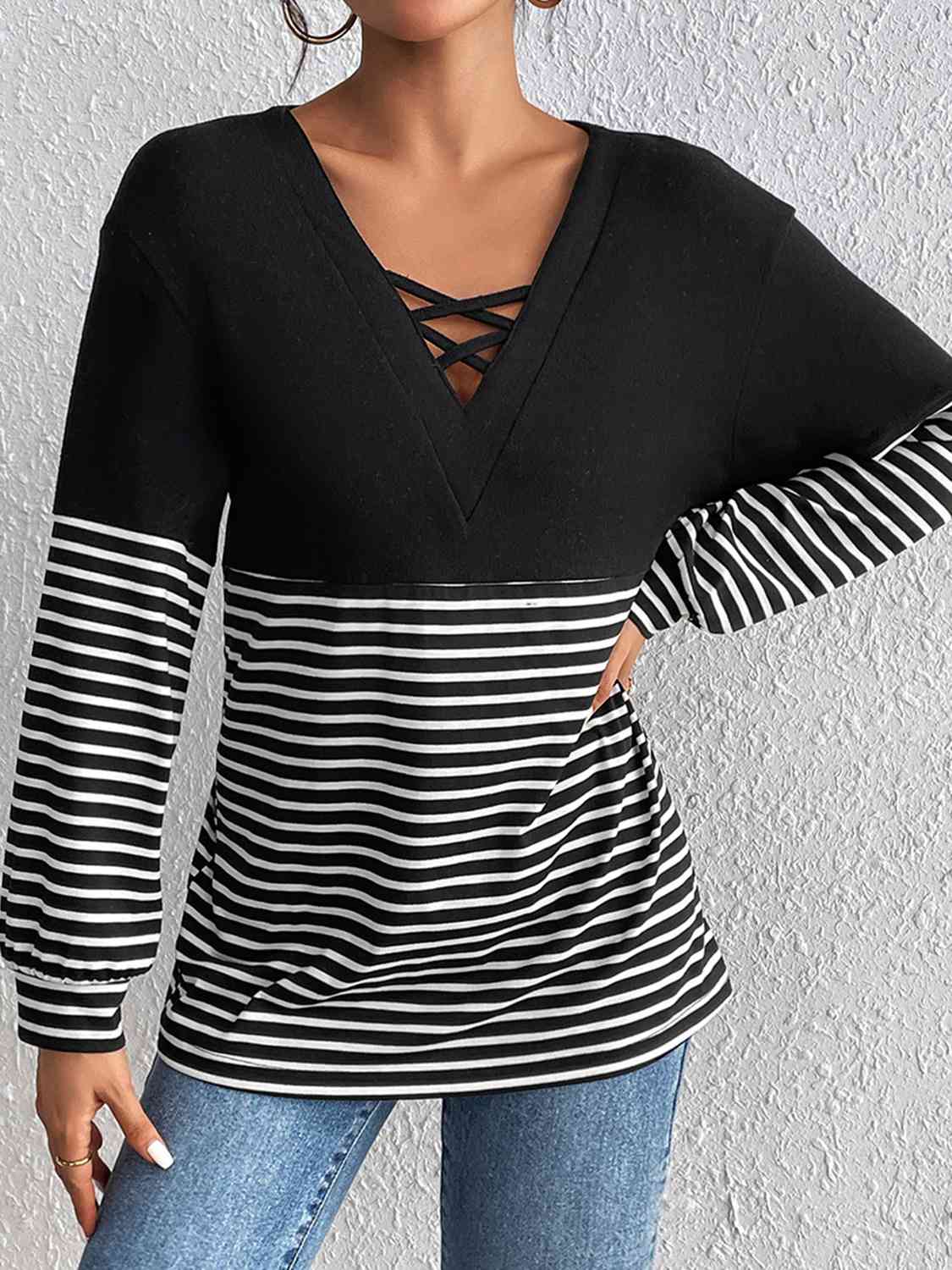 swvws Striped Crisscross V-Neck Long Sleeve T-Shirt