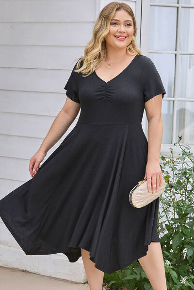 swvws Plus Size Ruched Crisscross V-Neck Short Sleeve Dress