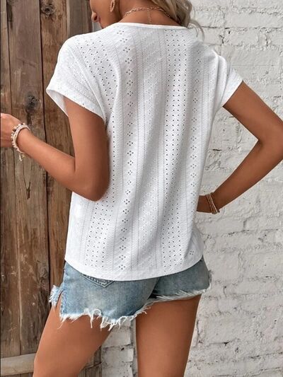 swvws Eyelet V-Neck Short Sleeve T-Shirt