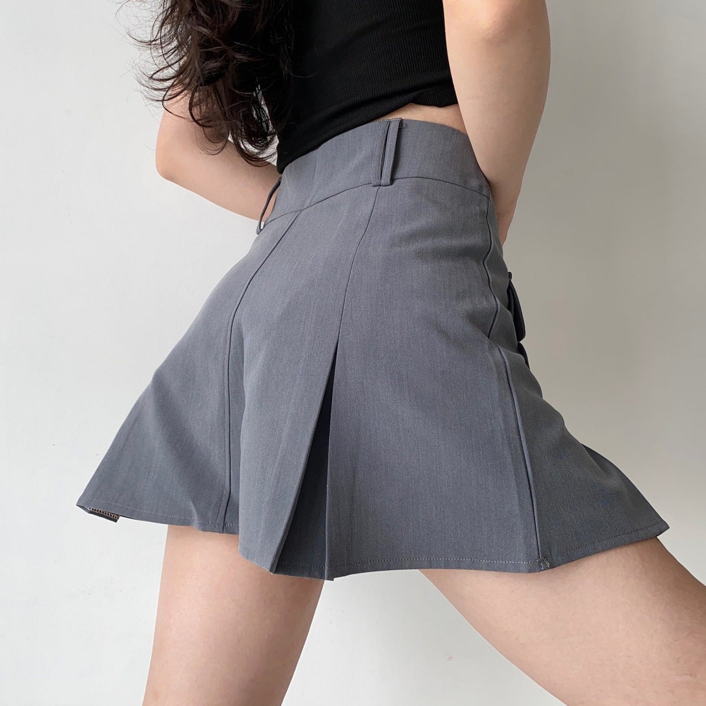 swvws - Raquelle Pleated Pocket Skirt