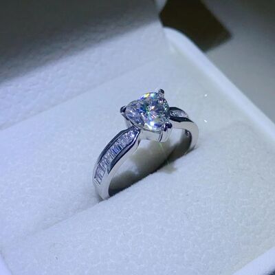 swvws 1 Carat Moissanite 925 Sterling Silver Ring