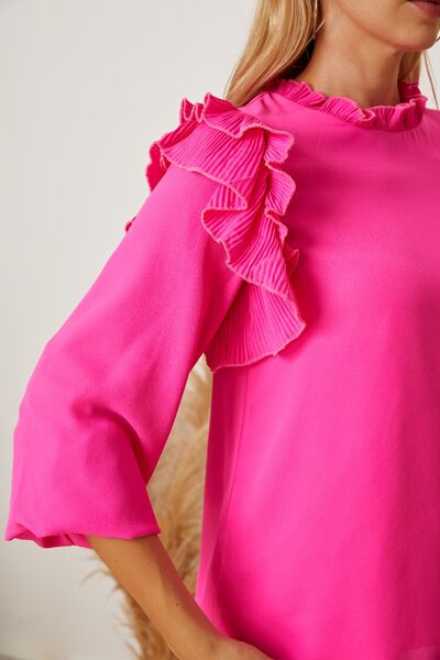 swvws Frill Ruffled Three-Quarter Sleeve Blouse