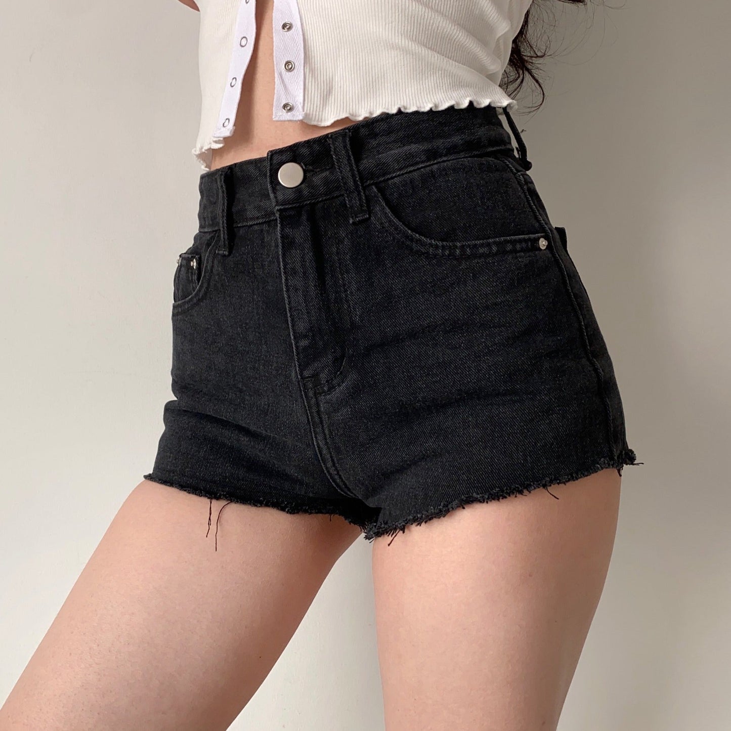 swvws - Frayed High Waist Denim Shorts