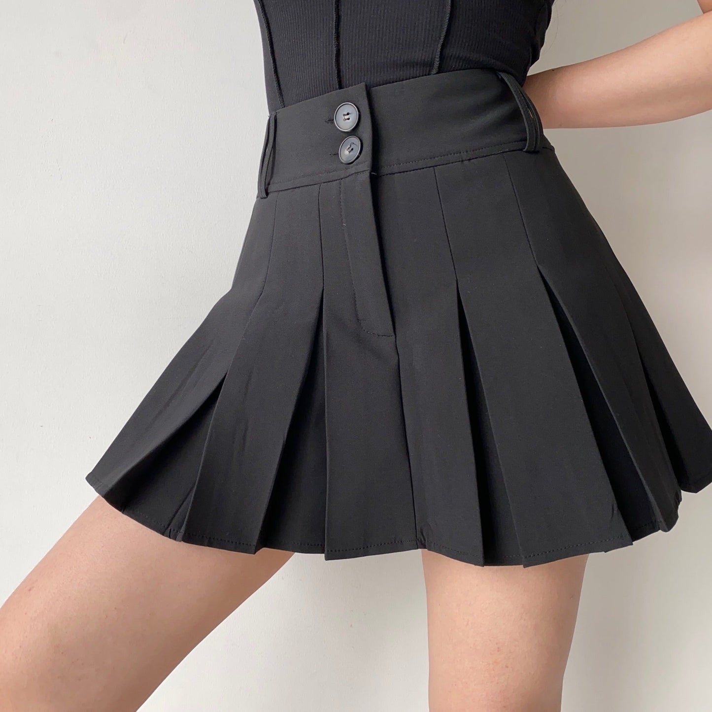 swvws - Campus Drama Button Pleated Skirt