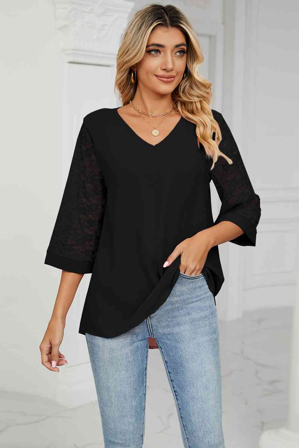 swvws V-Neck Three-Quarter Sleeve Top