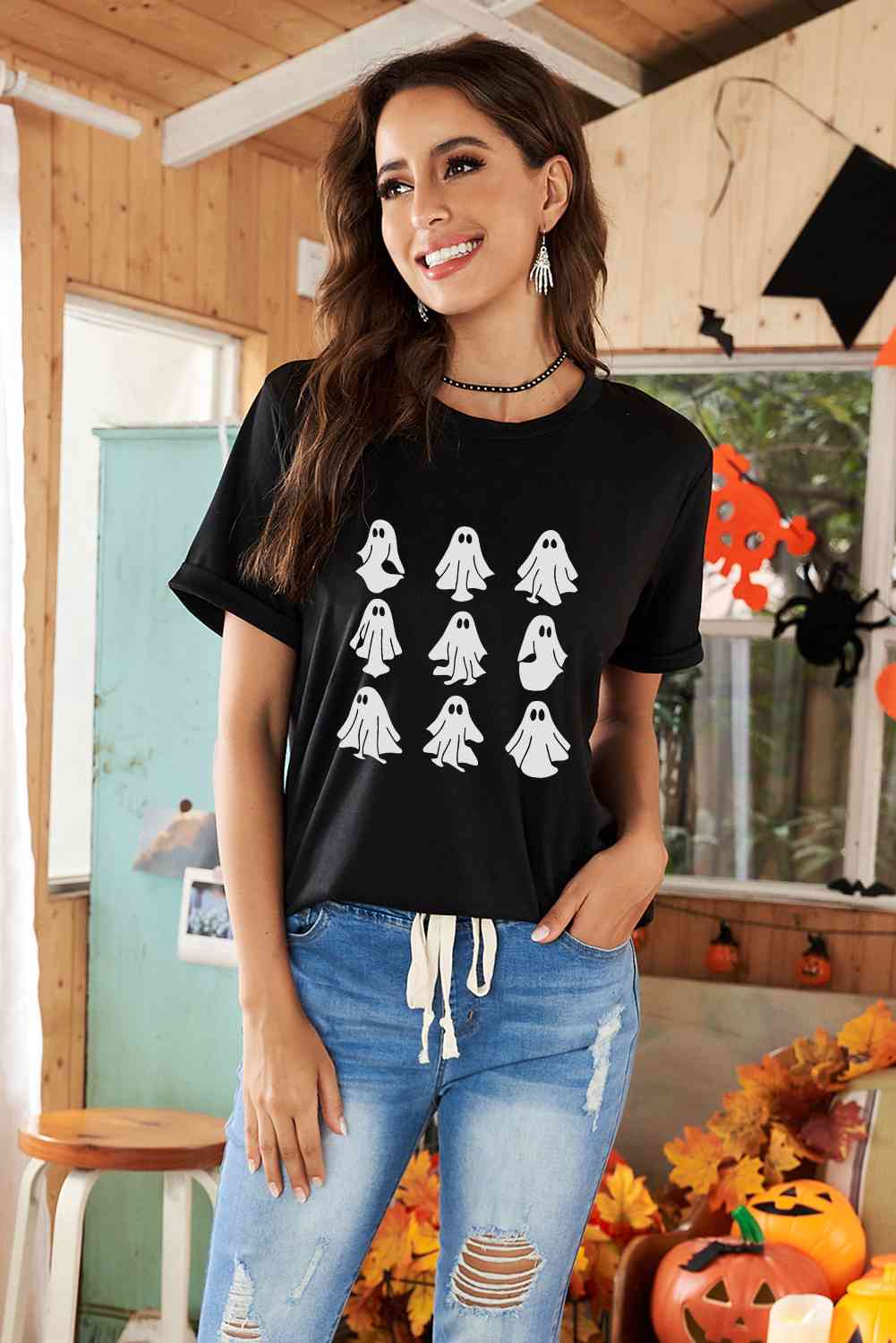 swvws Round Neck Short Sleeve Ghost Graphic T-Shirt