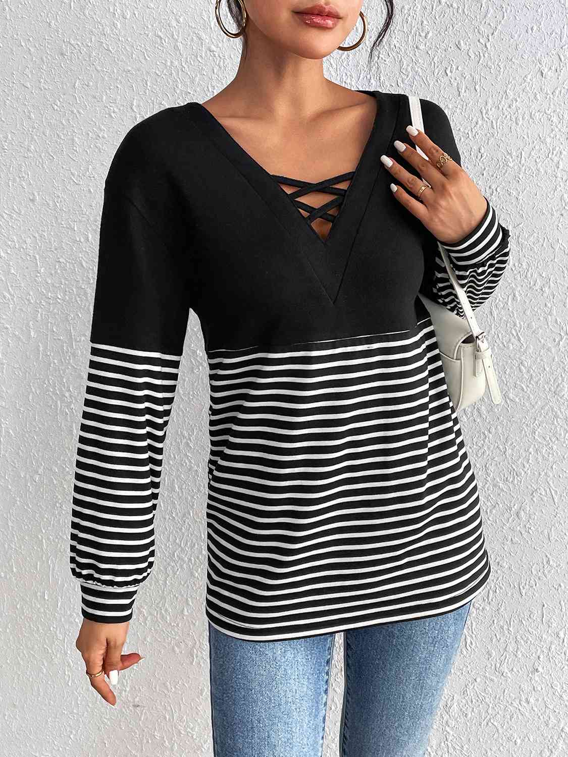 swvws Striped Crisscross V-Neck Long Sleeve T-Shirt