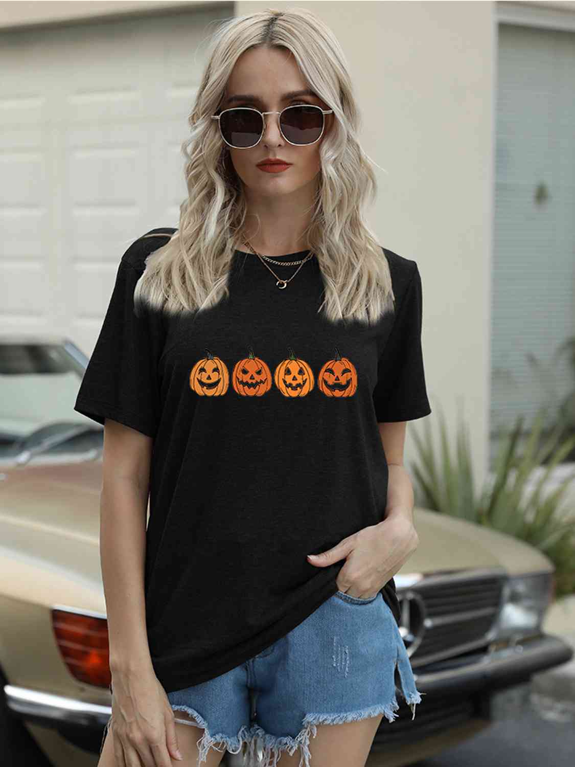 swvws Full Size Round Neck Short Sleeve Jack-O'-Lantern Graphic T-Shirt