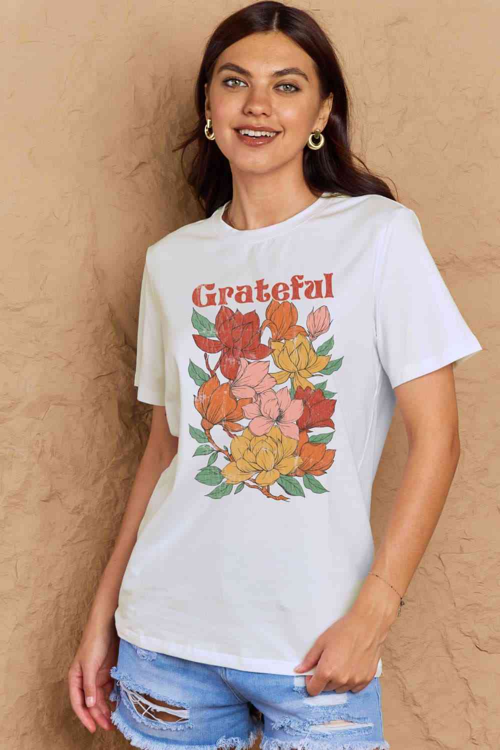 swvws Simply Love Full Size GRATEFUL Flower Graphic Cotton T-Shirt