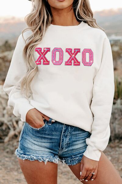 swvws XOXO Round Neck Long Sleeve Sweatshirt