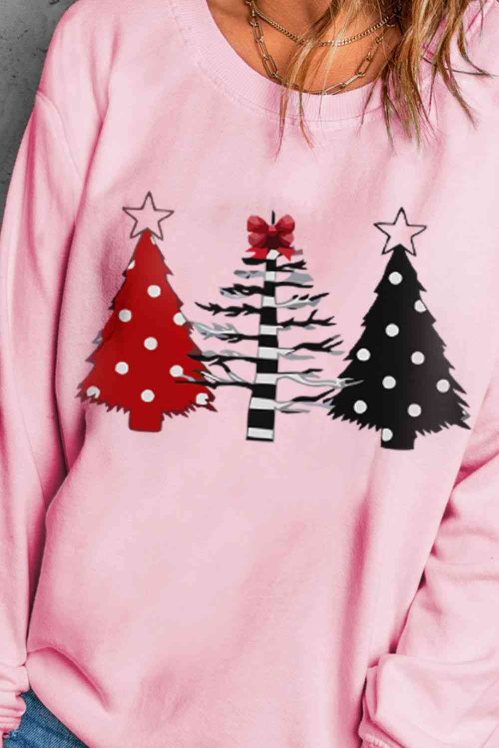 swvws Christmas Tree Graphic Sweatshirt