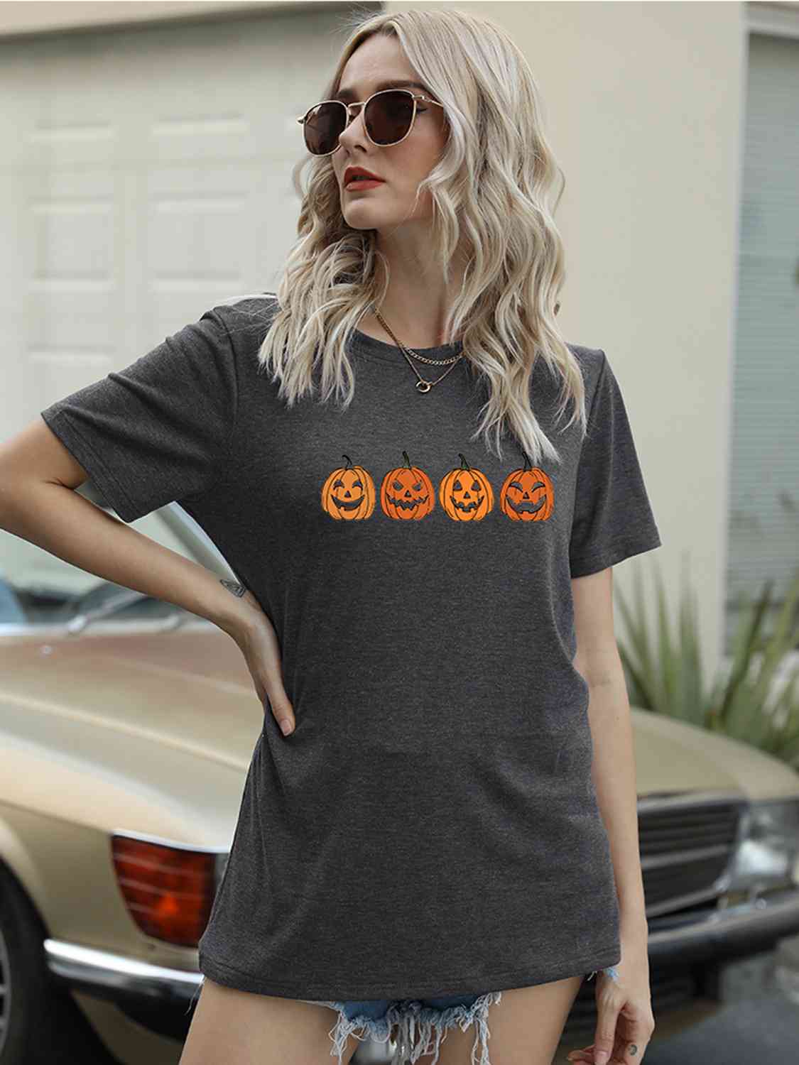 swvws Full Size Round Neck Short Sleeve Jack-O'-Lantern Graphic T-Shirt