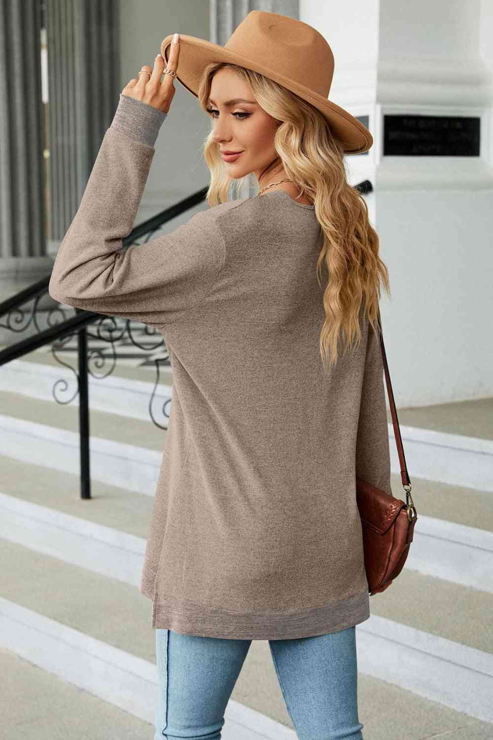 swvws V-Neck Long Sleeve T-Shirt