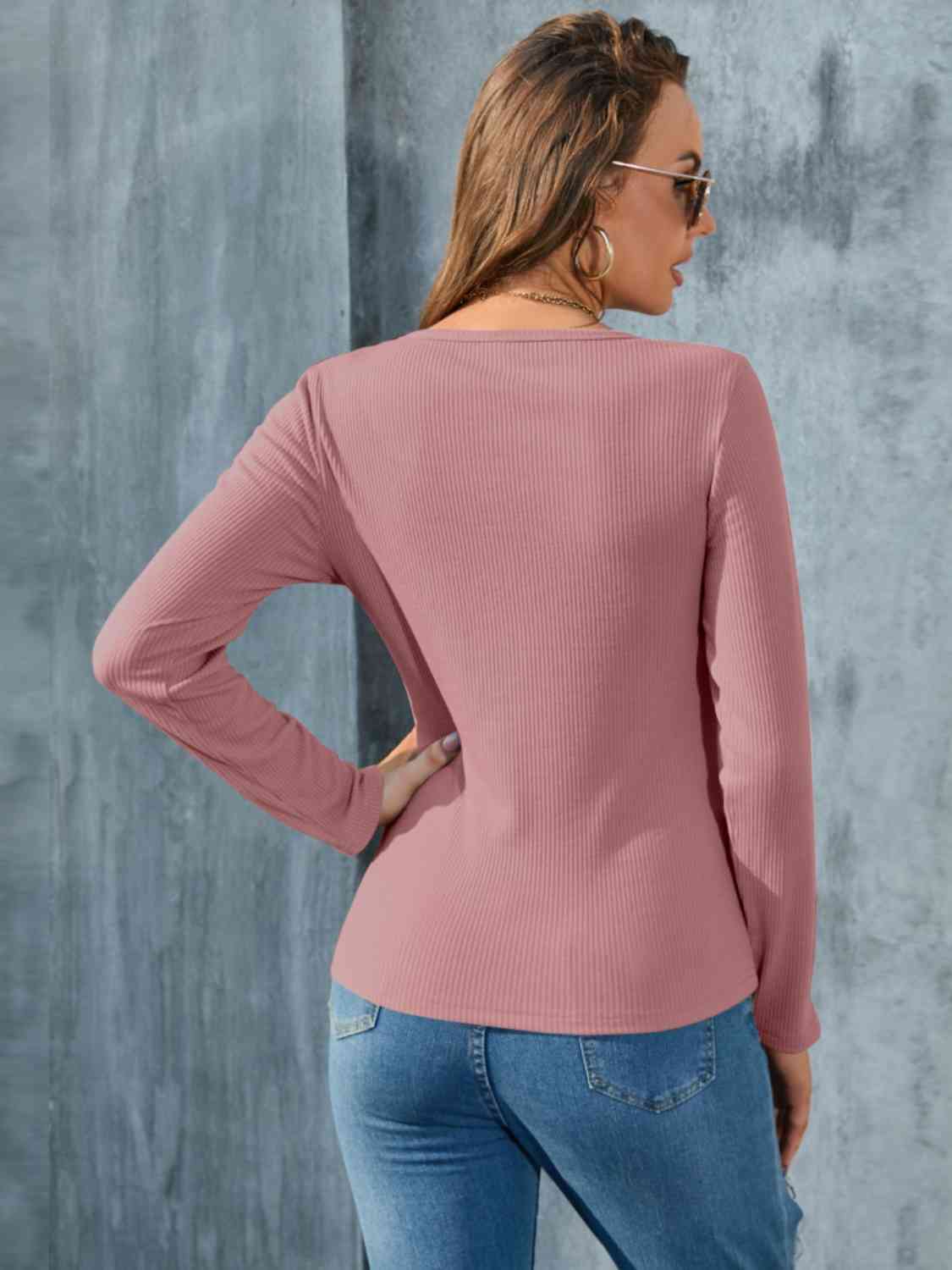 swvws Buttoned Round Neck Long Sleeve T-Shirt