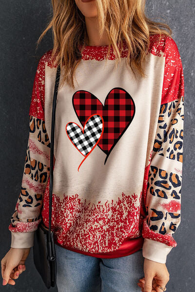 swvws Heart Leopard Round Neck Sweatshirt