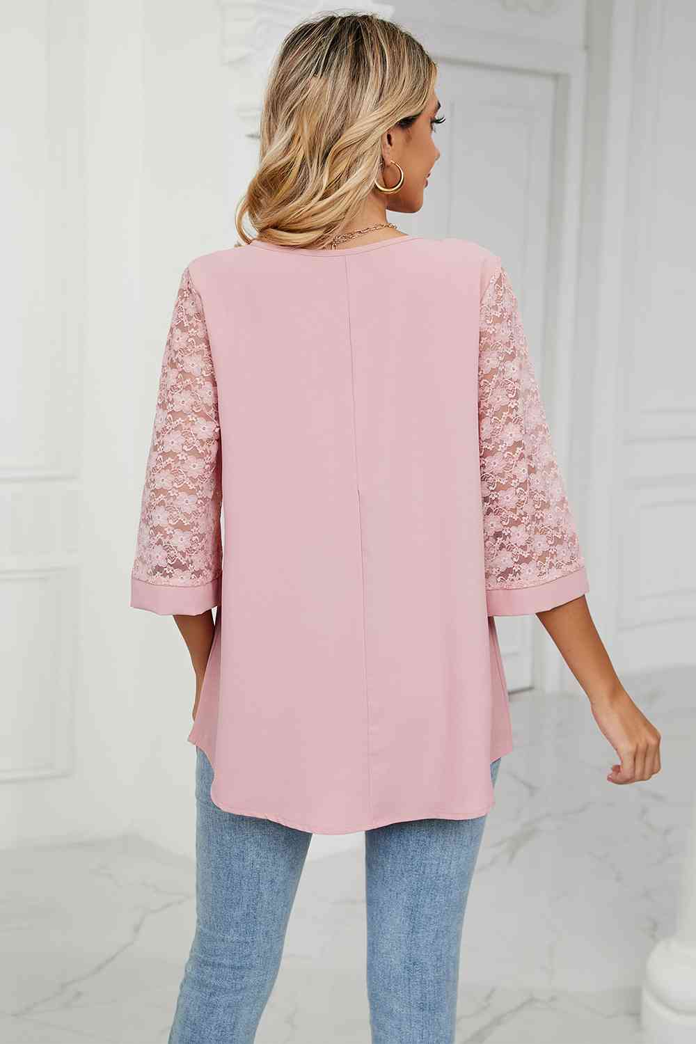 swvws V-Neck Three-Quarter Sleeve Top