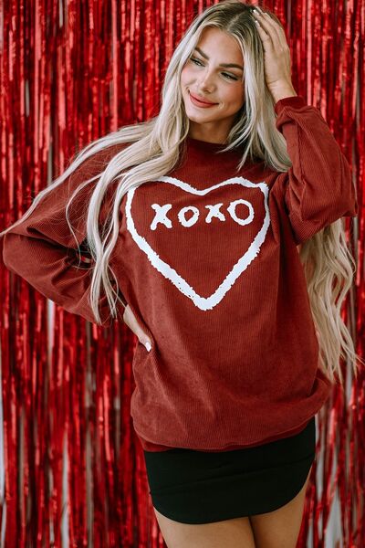 swvws Heart Letter Graphic Round Neck Sweatshirt