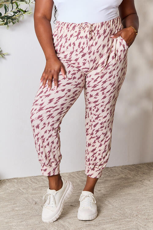 swvws Heimish Full Size Printed Drawstring Pants