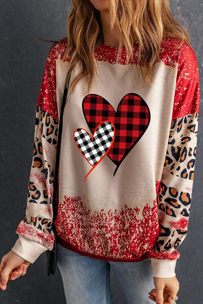 swvws Heart Leopard Round Neck Sweatshirt