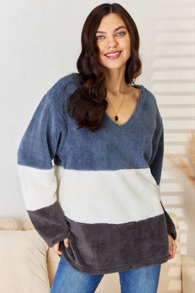 swvws Culture Code Faux Fur Color Block V-Neck Sweater