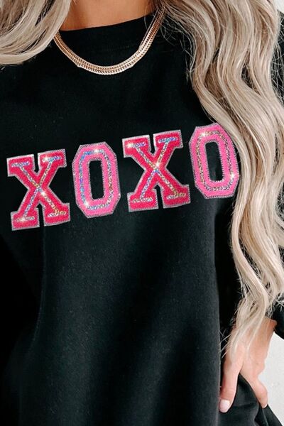 swvws XOXO Round Neck Long Sleeve Sweatshirt