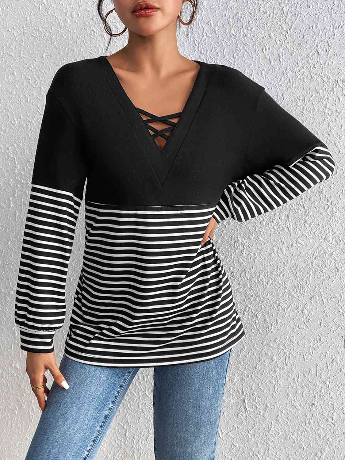 swvws Striped Crisscross V-Neck Long Sleeve T-Shirt