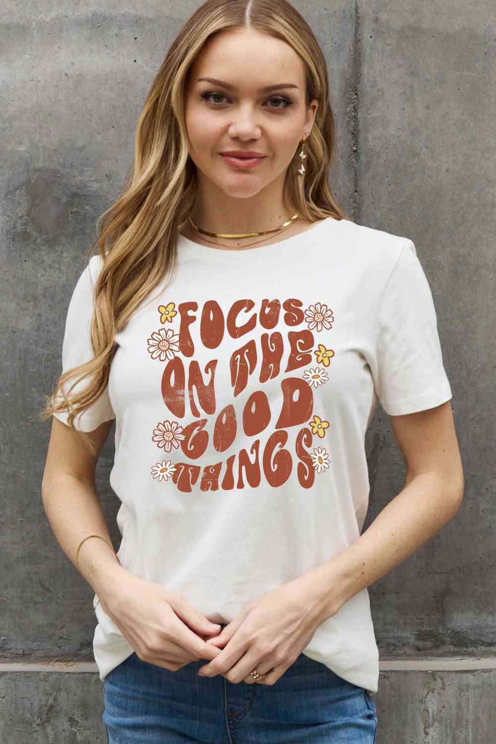 swvws Simply Love Full Size FOCUS ON THE GOOD THINGS Graphic Cotton Tee