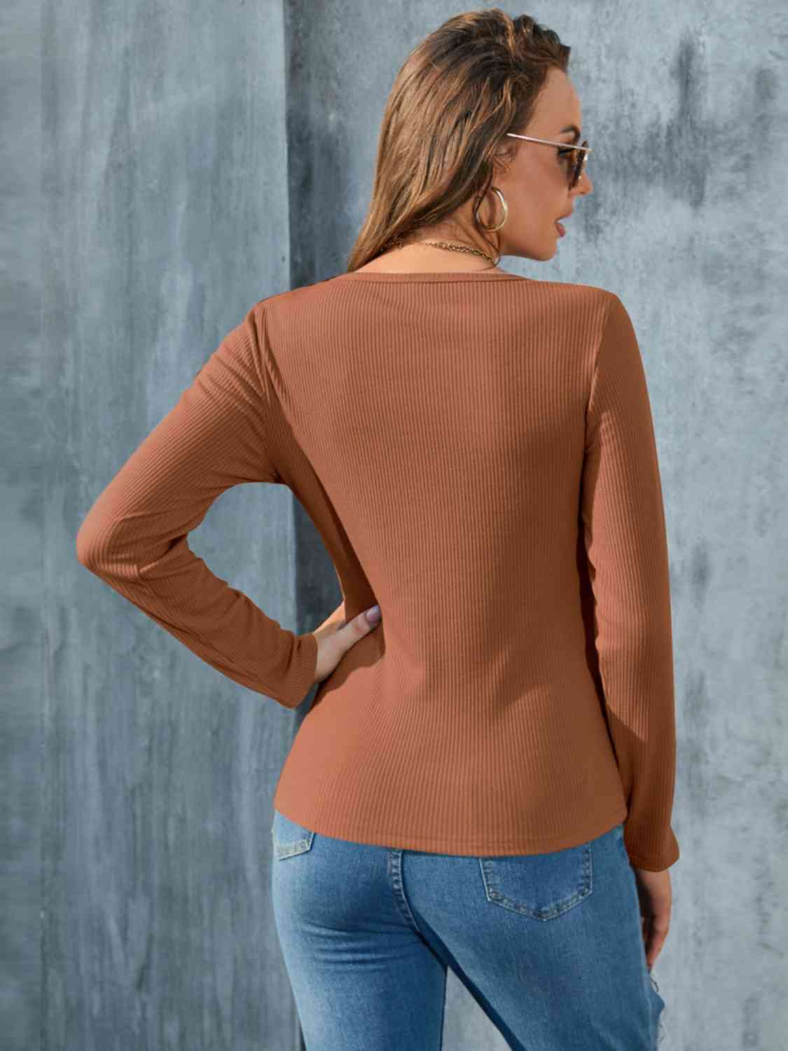 swvws Buttoned Round Neck Long Sleeve T-Shirt