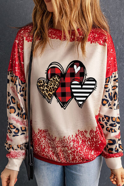 swvws Heart Leopard Round Neck Sweatshirt