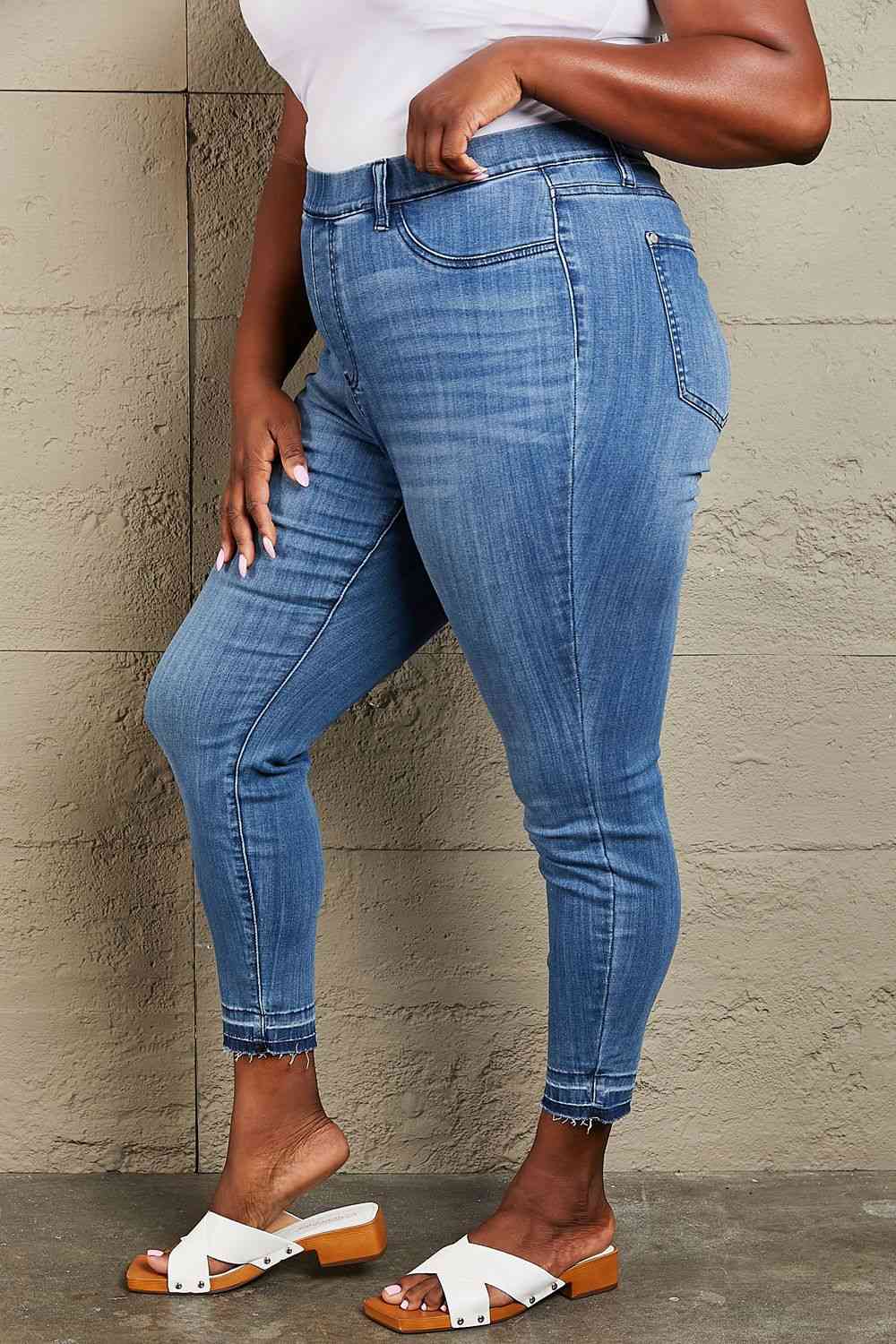 swvws Judy Blue Janavie Full Size High Waisted Pull On Skinny Jeans