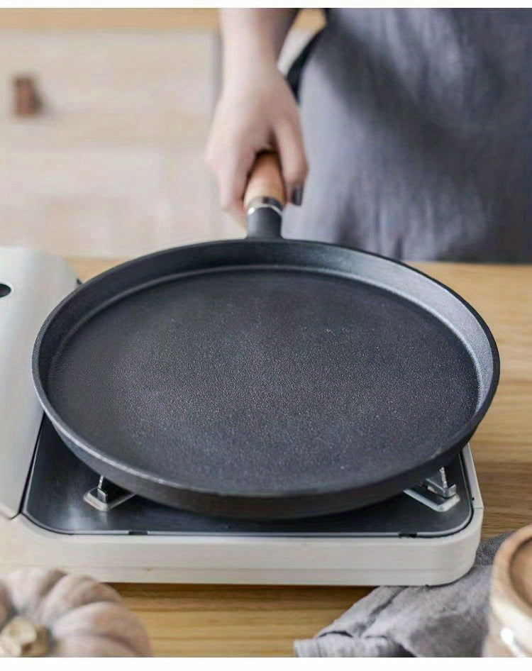 1pc 10.24inch Cast Iron Frying Pan With Wodden Handle Nonstick Omelet Pan Kitchen Cooking Skillet Pancake Crepe Maker Flat Pan Griddle Breakfast Omelet Baking Pans