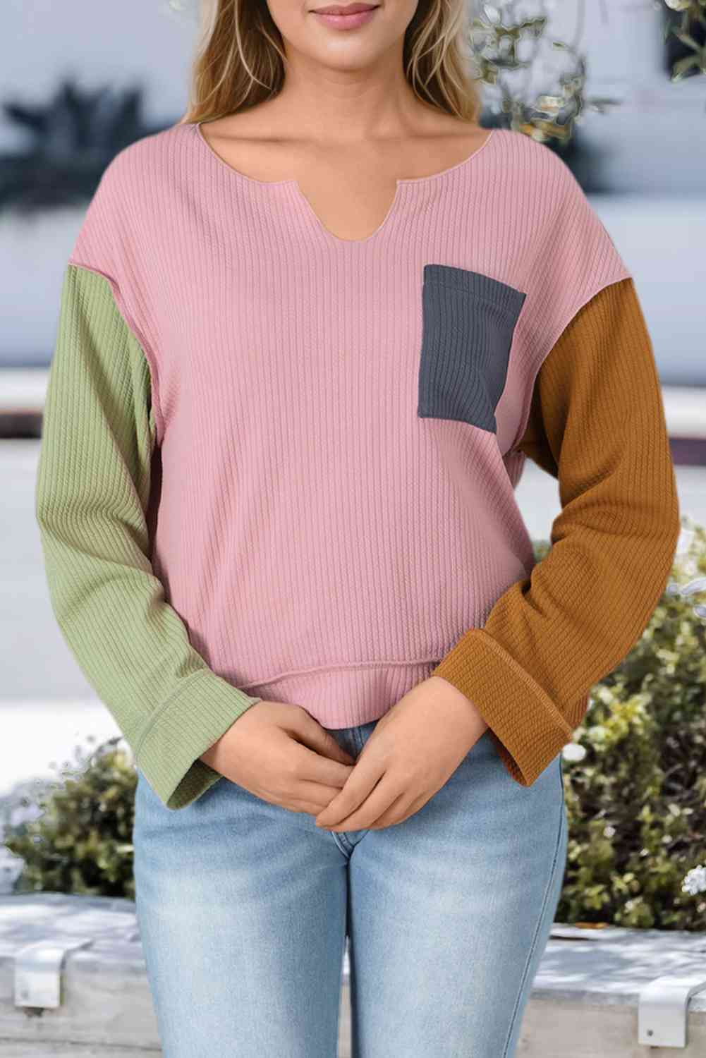 swvws Notch Neck Color Block Top