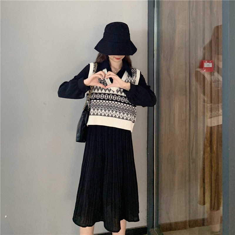 swvws Vintage Argyle Knitted Vest Women V-Neck Sleeveless Oversized Pullovers Female Waistcoat Tops Autumn Casual Loose Sweater Vest