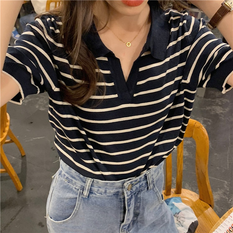 swvws T-Shirts Women Tees Striped Vintage Office Lady Y2k Top V-Neck Summer Harajuku BF Classic Cropped Soft Streetwear Fashion Design