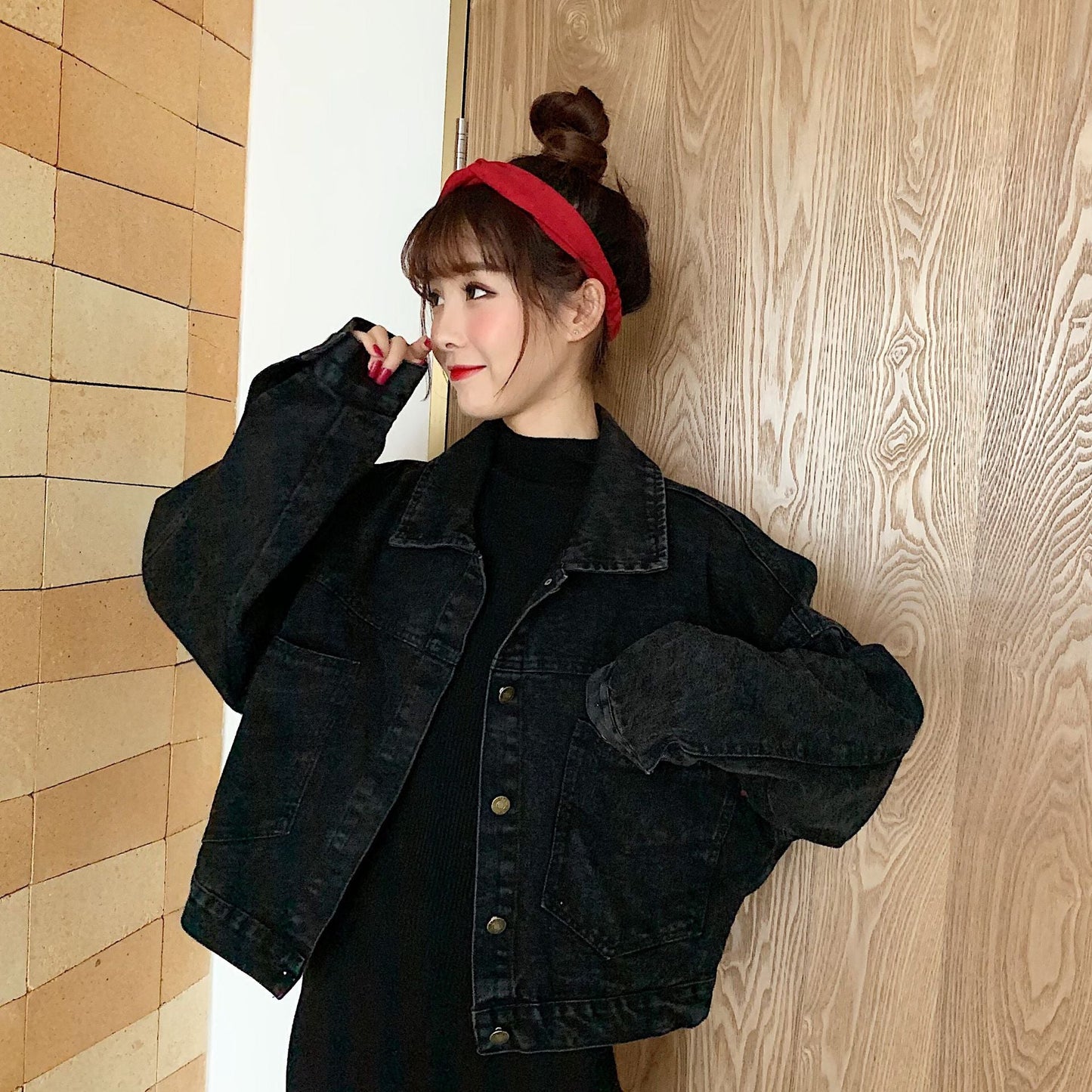 swvws Harajuku Black Denim Short Jacket Women Korean Loose Bomber Jacket Female Outerwear Streetwear Long Sleeve Casual Overcoat Mujer