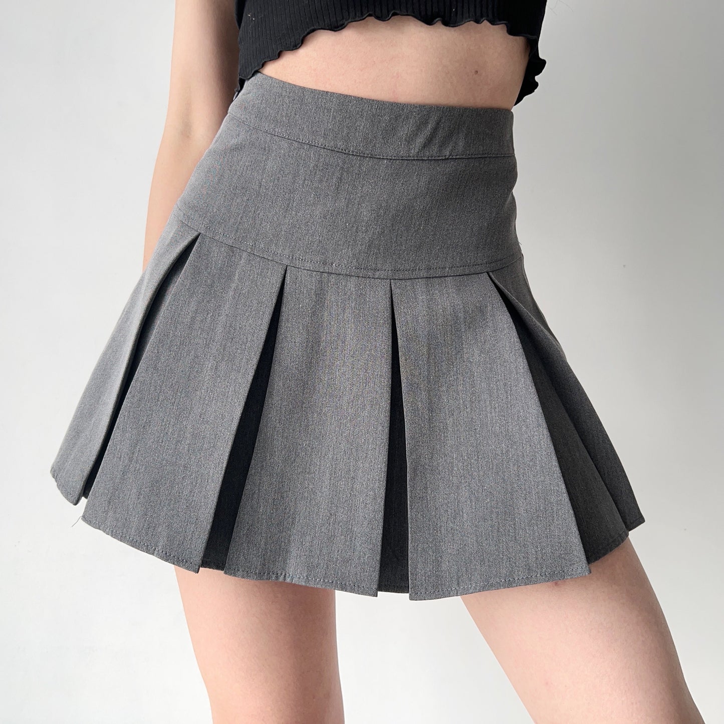 swvws - Academia High-Waisted Pleated Skirt