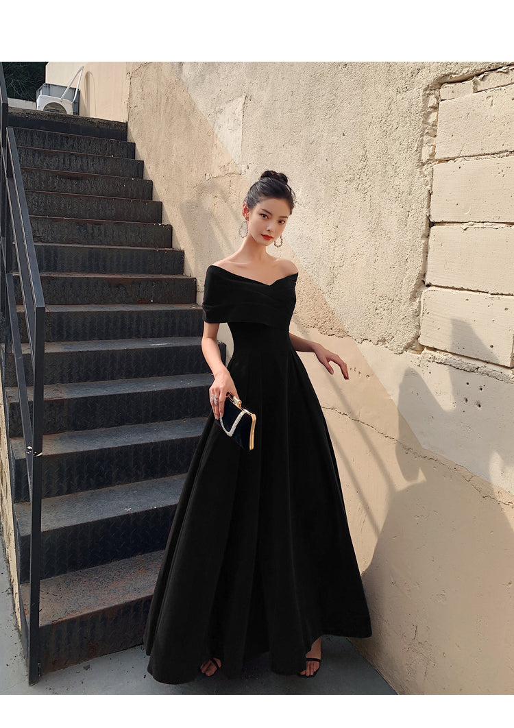 Tmallworld Black Velvet Elegant Lace-up Prom Dress, Black Off Shoulder Prom Dress