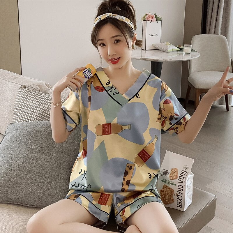 swvws Women's Summer Thin Ice Silk Pajamas Short-Sleeved Korean Version Cute Silk Student Cartoon Home Clothes Two-Piece Suit