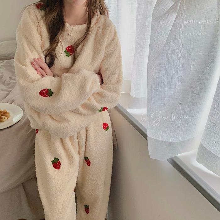 swvws Women Pajama Sets Chic Kawaii Simple Strawberry Korean Style Chic Loose Females Cozy Sweet O-Neck Homewear Soft Warm New Thicker