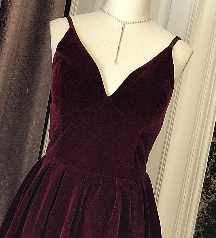 Tmallworld Wine Red Velvet Short V Back Homecoming Dress Party Dress, Dark Red Short Prom Dress