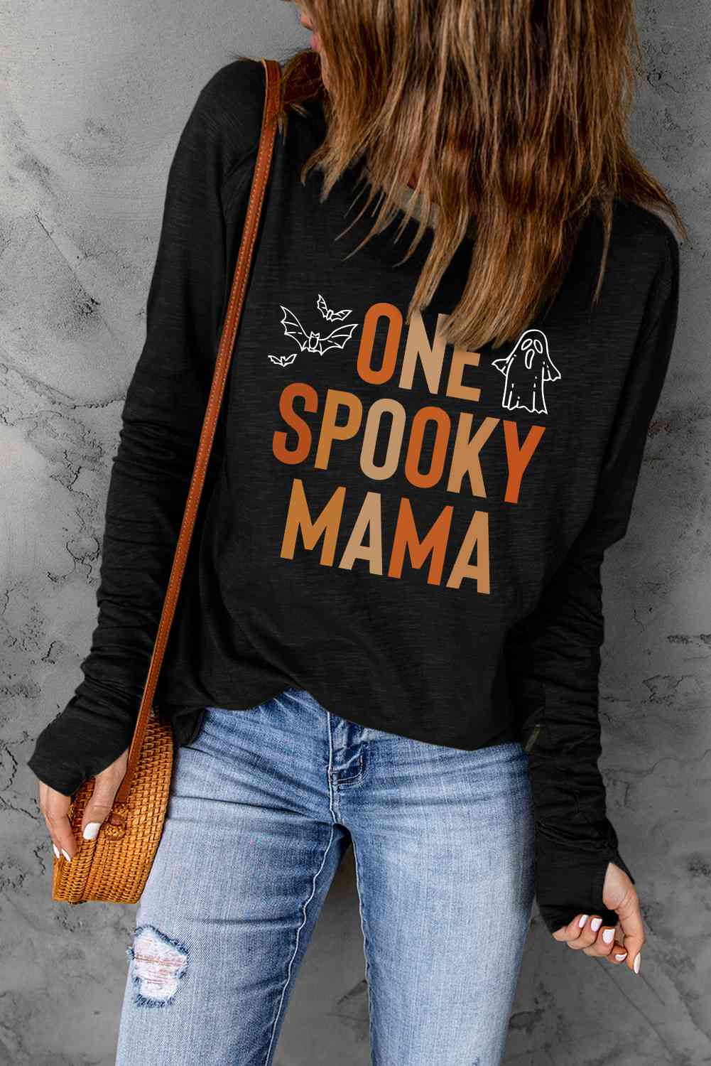 swvws Round Neck Long Sleeve ONE SPOOKY MAMA Graphic T-Shirt