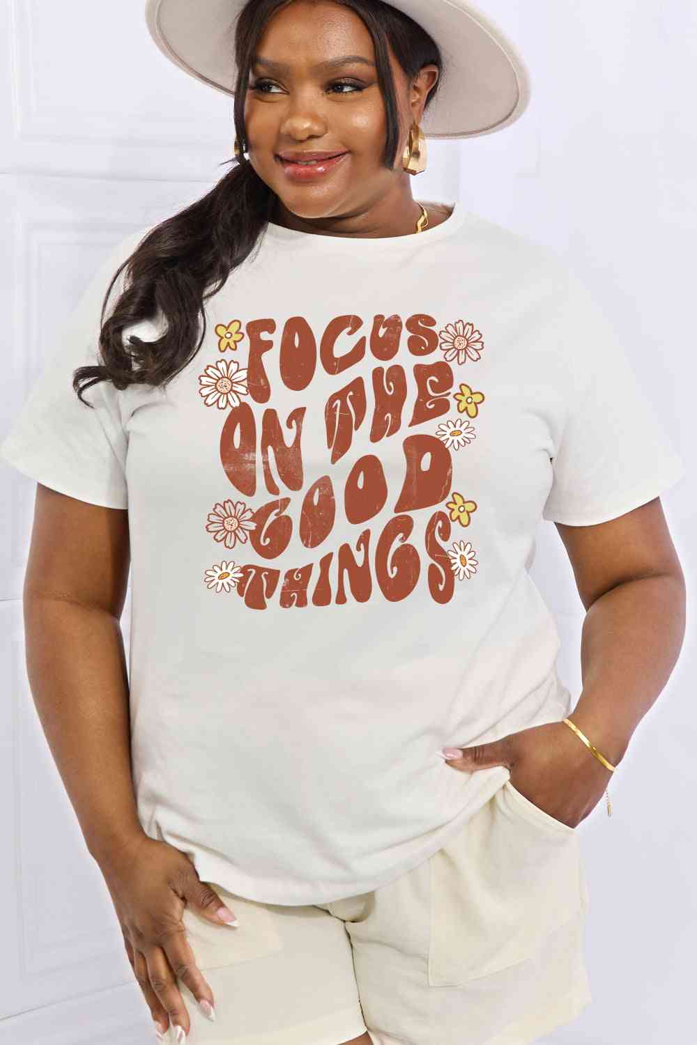 swvws Simply Love Full Size FOCUS ON THE GOOD THINGS Graphic Cotton Tee