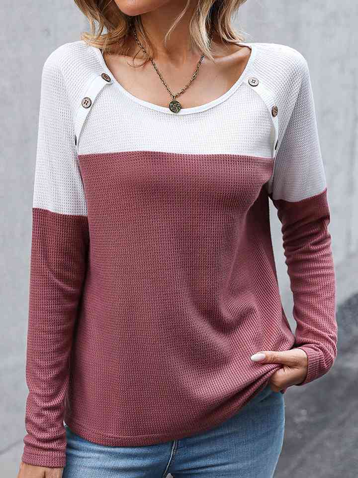 swvws Two-Tone Buttoned Waffle-Knit Top