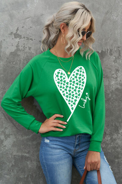 swvws Heart Graphic Round Neck Sweatshirt