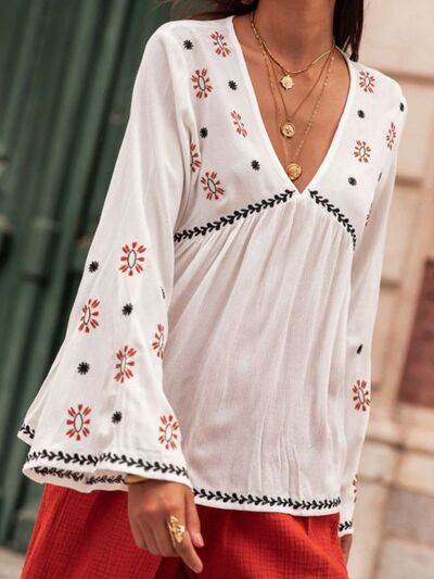 swvws Embroidered V-Neck Long Sleeve Blouse